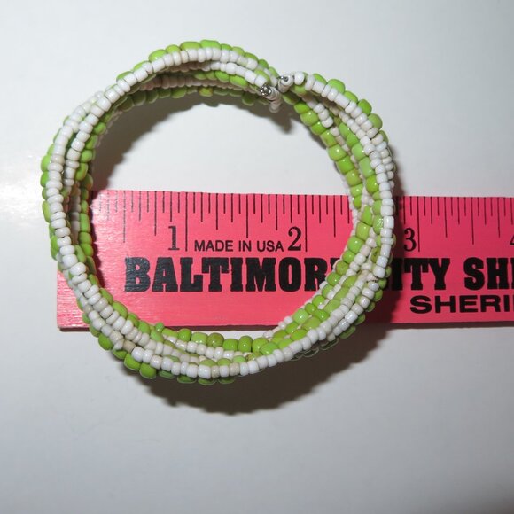 Flexible Green And Ivory Seed Woven Bracelet - Picture 14 of 14